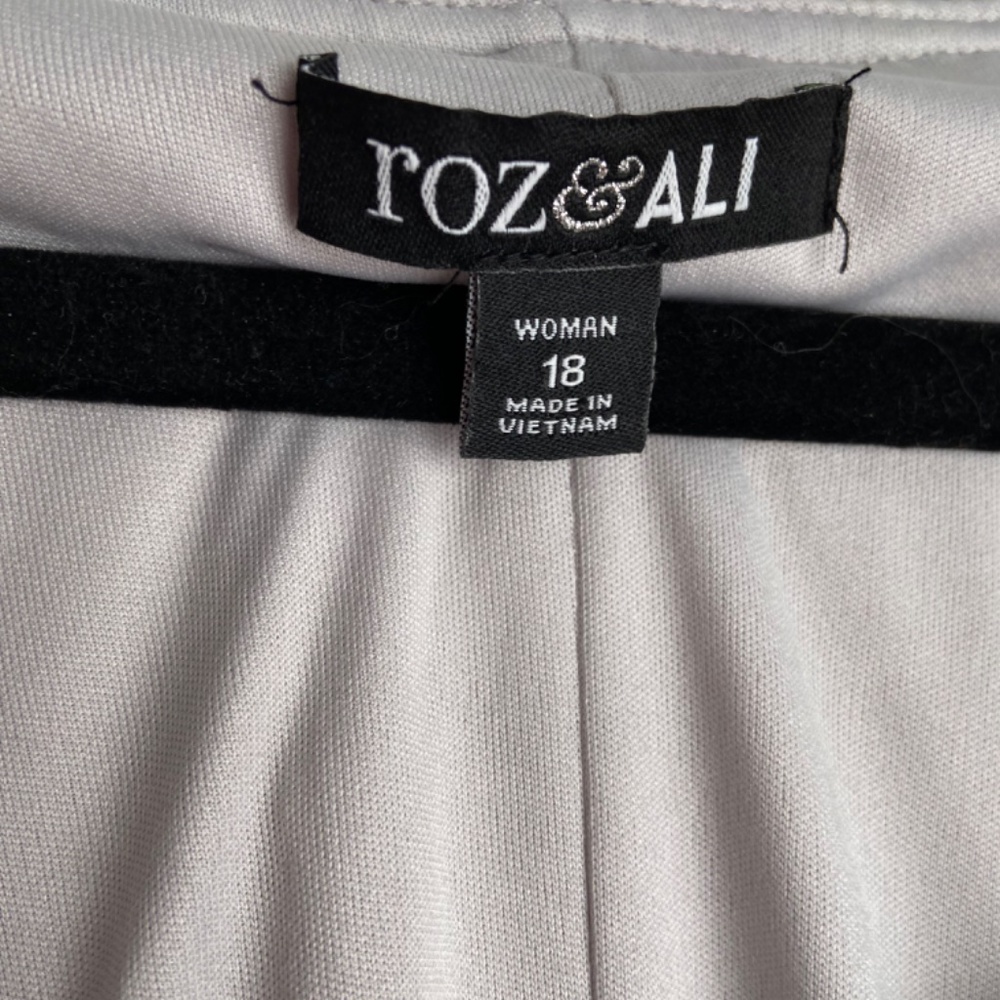 Dressbarn Roz & Ali Dress Gray with Sparkle - Picture 4 of 6